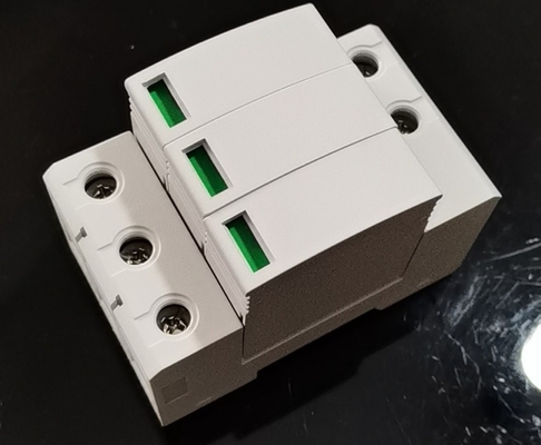 Домашний прибор защиты от перенапряжения класса III IP20 1500V 3P 40KA пользы